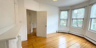Beautiful 4-Bed on Delle Ave — Newly Renovated | In-Unit Laundry | Prime Mission Hill Location Gallery 7