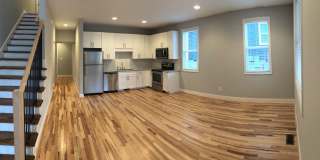 206-208 Greene Street Gallery 1