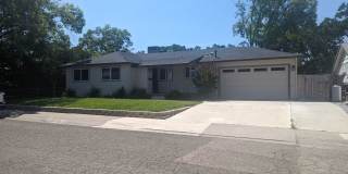 Spacious 3 Bedroom 2 Bath Gallery 1