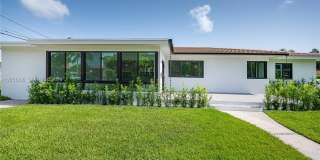 1621 South Treasure Drive Gallery 1
