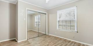 Alamo Heights Condo Gallery 17