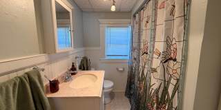 Charming Four Bedroom Home on SE Side! Gallery 31