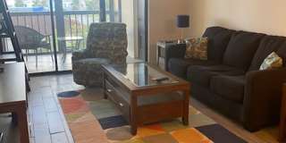 1 bedroom 1 bathroom furnished condo Gallery 7