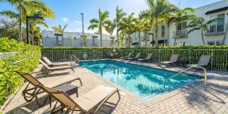 460 NE 35th Ct Gallery 1