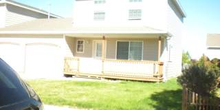 Pet Friendly 3 Bedroom 2 Bathroom Duplex Gallery 1