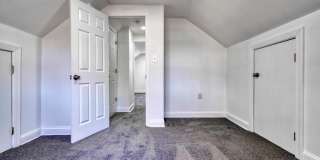 701 PLATINUM Avenue Gallery 21