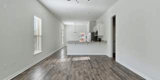 Two year old 3 bedroom available for Lease in Hunters Trace! Gallery 8