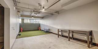 CINQ Gallery 30