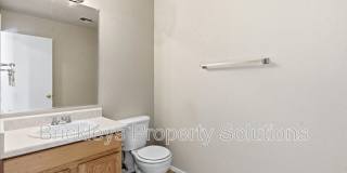 2413 E Hazeltine Way Gallery 13