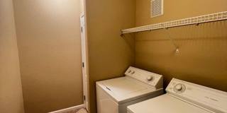 3 Bedroom Condo - Gated - Summerlin - Detached Garage- New Carpet Gallery 11