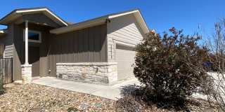 3/2/2  Located between New Braunfels & Seguin / Fridge Included /  Fenced Backyard / CISD Gallery 3