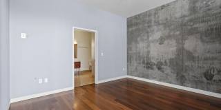 1100 S Hope St Gallery 32
