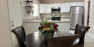 Room in 5 Bedroom Home in College Park Gallery 1