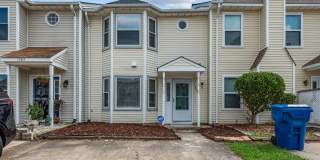 Virginia Beach Townhome Gallery 1