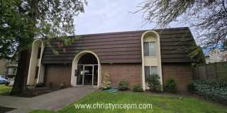 11010 NE 68th St Gallery 1