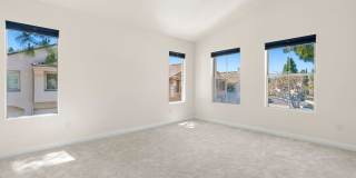 Newly renovated 2-bedroom UTC townhome in the coveted Andria of Renaissance at La Jolla community! Small pet ok! Gallery 22