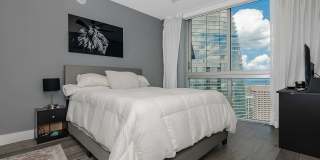 465 Brickell Avenue Gallery 15
