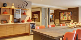 The Channel Gallery 33