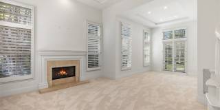 17 Colonial Gallery 4