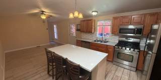Charming home located near Russell and Mountain Vista. Gallery 9