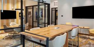 AMLI Riverfront Green Gallery 17