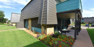 Raintree Meadows Apartment Homes Gallery 2