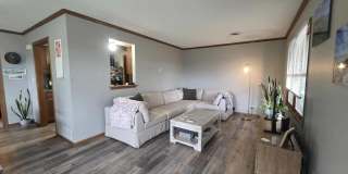 Charming 1 Bed / 1 Bath Duplex – Well-Maintained & Move-In Ready! Gallery 6