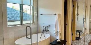 610 Orchid Gallery 1