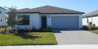 623 Lakeside Oasis Lane Gallery 1