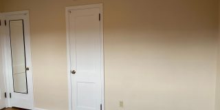 1300 N MEADE Street Gallery 30