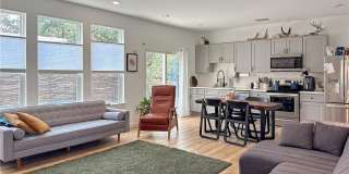 1200 Willow Drive Gallery 5