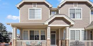 Beautiful Townhome in a Great Location Gallery 1