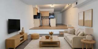 138 Bodman Place Gallery 12