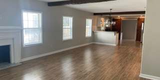 3 BED | 2 BATH | MIDTOWN | FENCED YARD Gallery 9