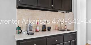 Charming 1 Bedroom Cottage-Style Home with Spacious Yard Charming 1 Bedroom Cottage-Style Home with Spacious Yard Gallery 15