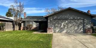 Available NOW!   Rio Linda 4+2, 2 car garage, won't last long Gallery 1