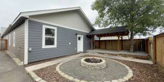 138 S Main Ave Unit B, Warrenton, OR 97146 Gallery 1