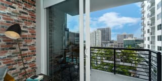 Novo Las Olas Gallery 10
