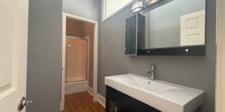 Completely Renovated Downtown Memphis Loft with Rooftop Skyline Views. Gallery 15