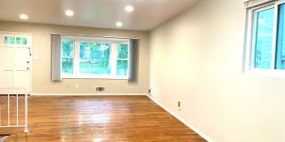 218 Upton Street Gallery 3