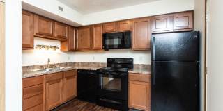 Silver Maple Apartment Homes Gallery 1