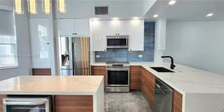 2146 Van Buren Street 403, Hollywood, FL 33020 Gallery 5