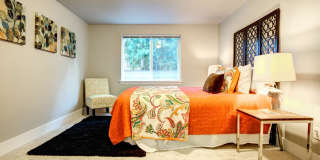 11038 Lake City Way NE Gallery 1