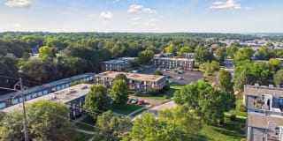 Camelot Village Apartments Gallery 25