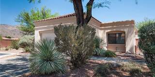 Lovely 2 Bedroom House Gallery 1