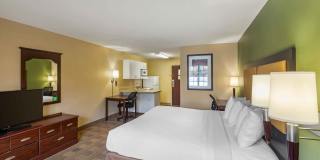 Milwaukee - Waukesha Gallery 21