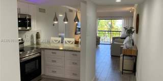 6444 Collins Ave Gallery 2
