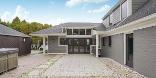 828 Kingston Road Gallery 30
