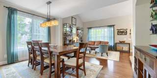 Stunning 4 bed, 4 bath on Corner Lot! Available Mid-August! Gallery 12