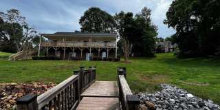 Lovely waterfront home with pier for rent Gallery 1